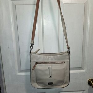 TIGNANELLO Cream Colored Leather shoulder bag crossbody bag.